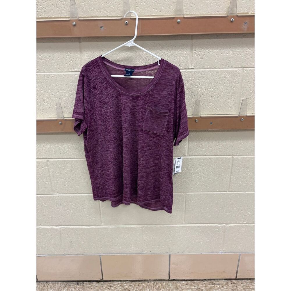 Women’s T-shirt by Architect, NWT